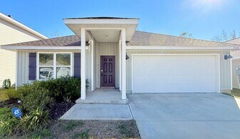 5320 Peach Dr in Milton, FL - Building Photo