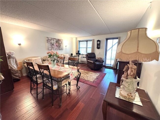 79-14 Rockaway Beach Blvd in Queens, NY - Building Photo - Building Photo