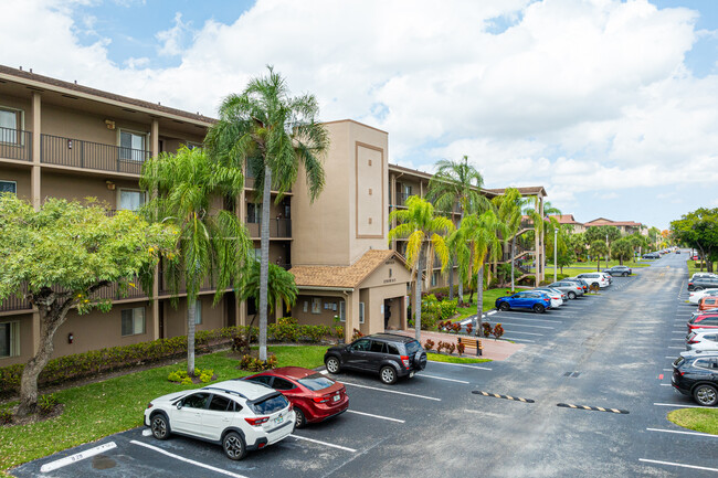 Century Village in Pembroke Pines, FL - Foto de edificio - Building Photo