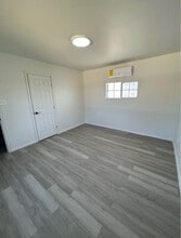 75 Vera Cruz Ave, Unit A in Brownsville, TX - Building Photo - Building Photo