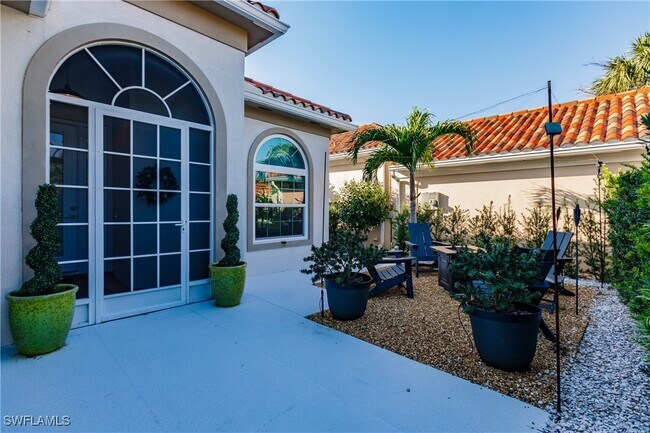 4249 Montalvo Ct in Naples, FL - Building Photo - Building Photo