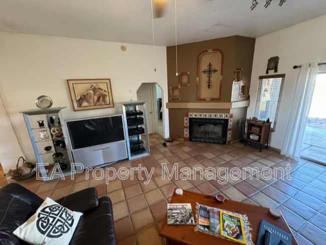 2241 Bartolo Ave SW in Albuquerque, NM - Building Photo - Building Photo