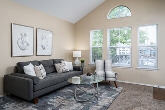 Windridge Townhomes in Florence, KY - Building Photo - Building Photo