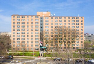 Kenneth Campbell Apartments in Chicago, IL - Building Photo - Building Photo