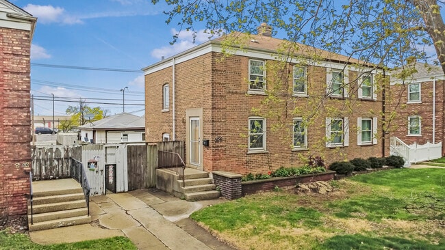 property at 5156 W 63rd Pl