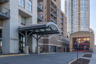 River West Apartments in Minneapolis, MN - Building Photo - Building Photo