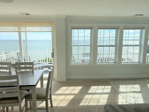 11 Great Boars Head Ave in Hampton, NH - Building Photo - Building Photo