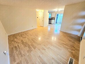 7323 SE Rural St in Portland, OR - Building Photo - Building Photo