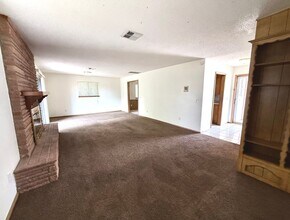 318 NE 59th St in Oklahoma City, OK - Building Photo - Building Photo