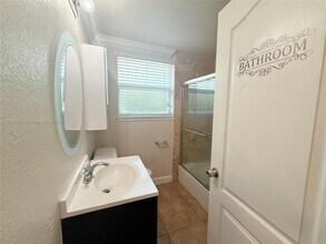 865 W 39th St in Miami Beach, FL - Building Photo - Building Photo