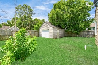 415 10th Ave N in Texas City, TX - Building Photo - Building Photo