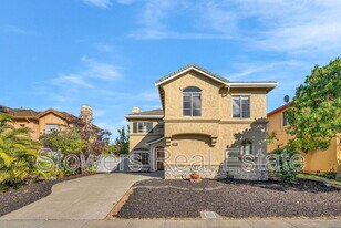6044 Claret Ct in Vallejo, CA - Building Photo