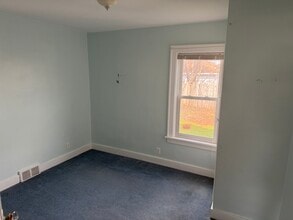 263 Victoria Blvd, Unit Lower 2 bedroom apartment in Kenmore, NY - Foto de edificio - Building Photo