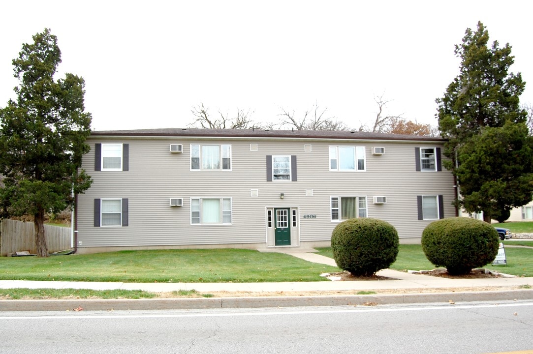 Ingersoll Park in Des Moines, IA - Foto de edificio