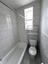 361 E 54th St in Brooklyn, NY - Foto de edificio - Building Photo