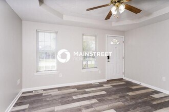 246 Beech Cliff Cir in Shepherdsville, KY - Building Photo - Building Photo
