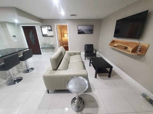 3568 Boca Ciega Dr in Naples, FL - Building Photo - Building Photo