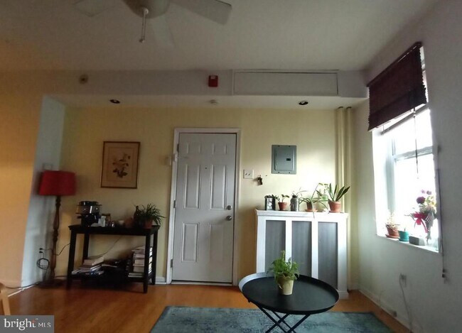 3711 Lancaster Ave in Philadelphia, PA - Building Photo - Building Photo