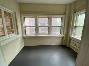 2534 N Prospect Ave, Unit D in Milwaukee, WI - Building Photo - Building Photo