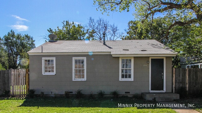 2711 35th St in Lubbock, TX - Building Photo - Building Photo