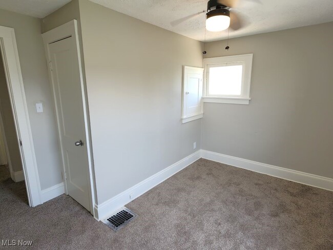 property at 10118 Russell Ave