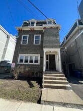 363 Beacon St, Unit 2 in Somerville, MA - Building Photo - Building Photo