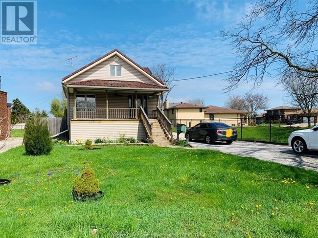 property at 950 Grand Marais Rd W