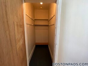 6 Village St in Worcester, MA - Building Photo - Building Photo