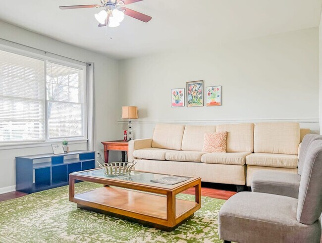 property at 3202 Boswell Dr NW