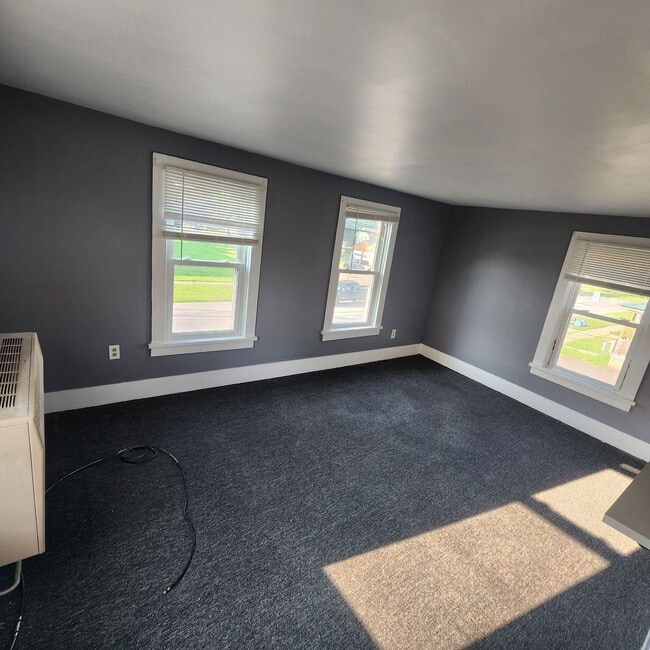 170 W 2nd St, Unit 2 in Dunkirk, NY - Building Photo - Building Photo