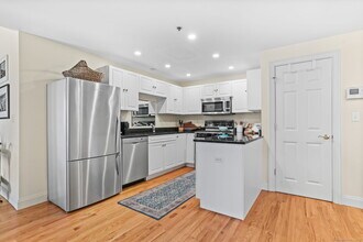 16 Ann St in Norwalk, CT - Building Photo - Building Photo