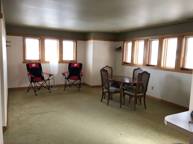 714 Hill St, Unit 1 in Madison, WI - Foto de edificio - Building Photo