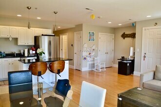 1306 Columbia Rd in Boston, MA - Building Photo - Building Photo