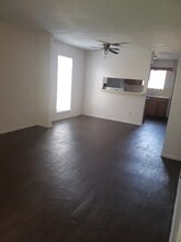 5014 Meandering Ln, Unit C in Corpus Christi, TX - Building Photo - Building Photo