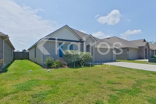 104 ORTHELLO COURT in Lafayette, LA - Building Photo - Building Photo