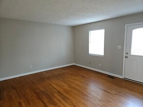 50 Overbrook Dr in Smyrna, GA - Building Photo - Building Photo