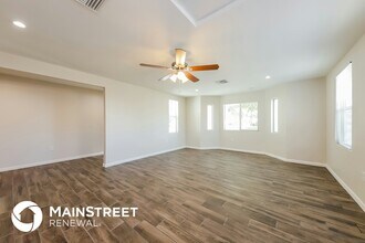 8346 N 55th Ave in Glendale, AZ - Building Photo - Building Photo