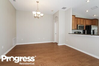 11611 Addison Chase Dr in Riverview, FL - Foto de edificio - Building Photo