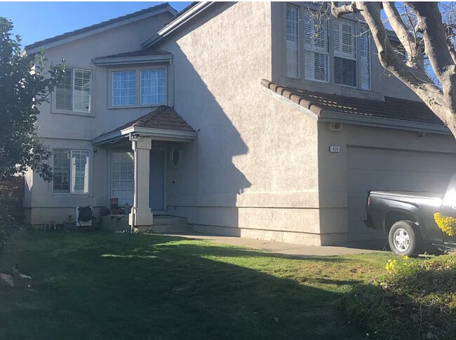 property at 423 Kinsmill Ct