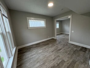 4125 Erskine St in Omaha, NE - Building Photo - Building Photo