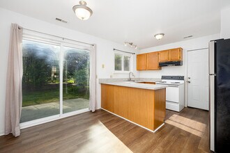 1152 Rue Deauville Blvd in Ypsilanti, MI - Building Photo - Building Photo