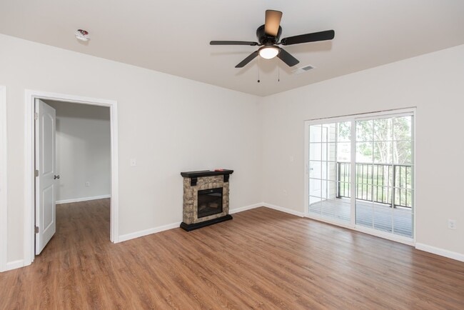 126 Harmony Mdws Ct in Dardenne Prairie, MO - Building Photo - Building Photo