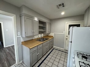 3801 Sleeper Ave in Waco, TX - Building Photo - Building Photo