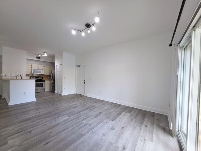 7200 NW 114th Ave in Doral, FL - Building Photo - Building Photo