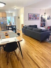 3349 N Clark St, Unit 1 in Chicago, IL - Foto de edificio - Building Photo