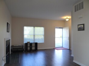 2818 Alameda Ct in Naperville, IL - Foto de edificio - Building Photo