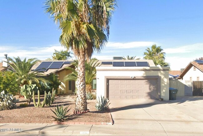 property at 4934 W Grovers Ave