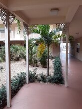 2031 Dewey St in Hollywood, FL - Foto de edificio - Building Photo