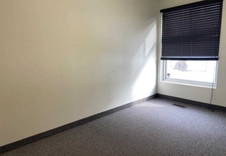 1641 Victoria Park Av, Unit 4-1641 Victoria Park Ave. in Toronto, ON - Building Photo - Building Photo