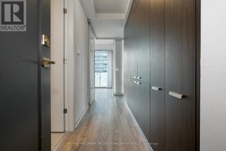 50A Charles St E in Toronto, ON - Building Photo - Building Photo